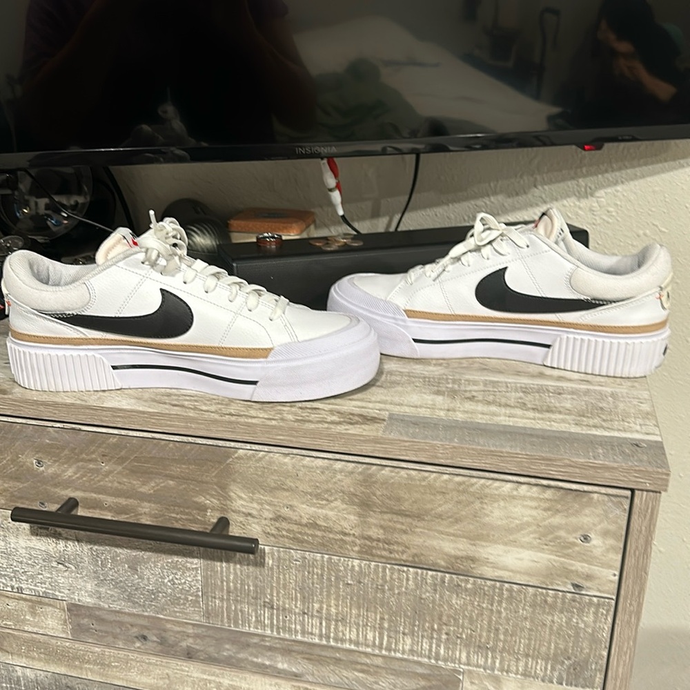 Nike sports shoes worn once